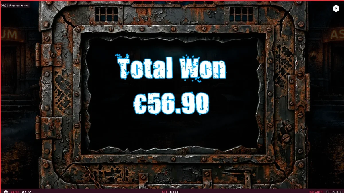 Tampilan visual horor dari slot Phantom Asylum dengan elemen rumah sakit jiwa yang mencekam